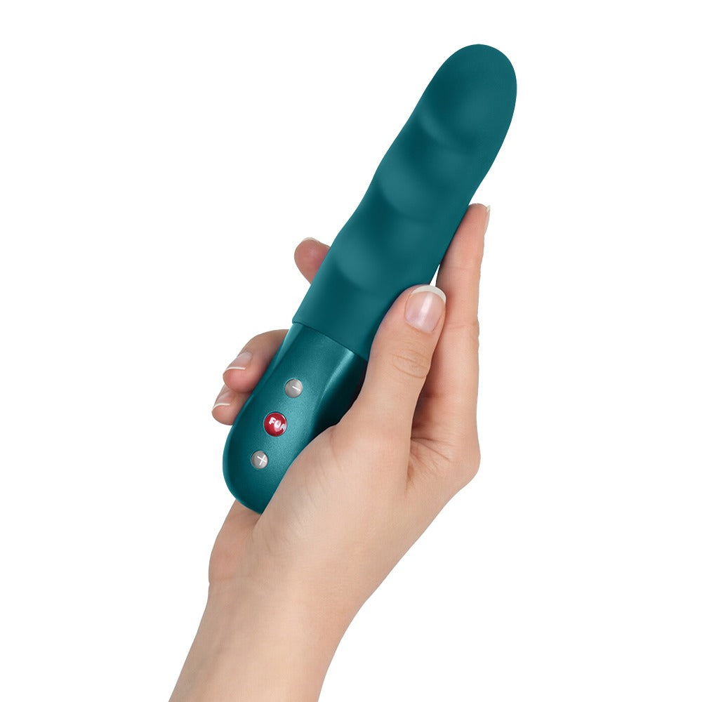 STRONIC PETITE